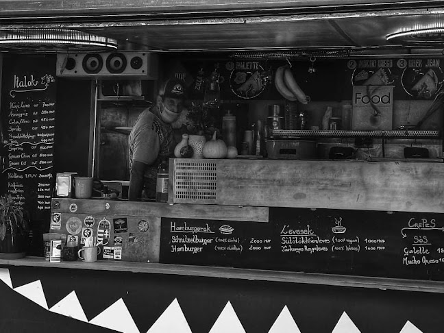 Opinii despre Falatozó Kert Söröző în Fonyód - Vendéglátás