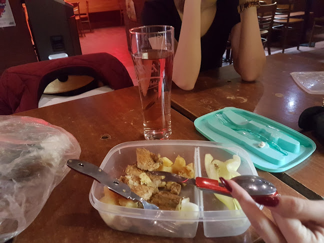 Opinii despre Dózsa söröző în Budapest - Vendéglátás