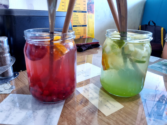 Opinii despre Johnny's Bistro Veszprém în Veszprém - Vendéglátás