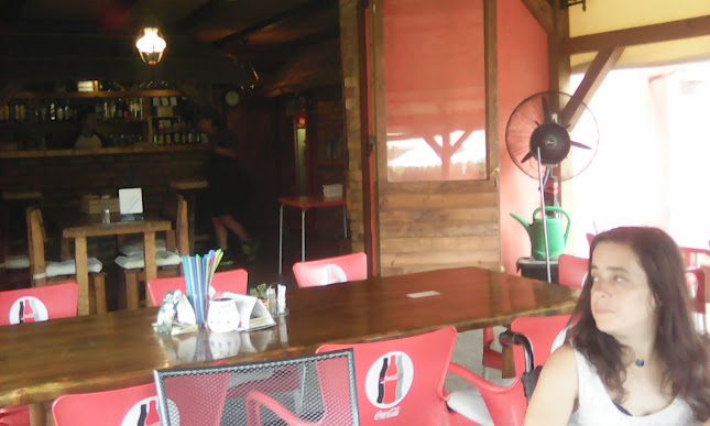 Pizza Café Pizzéria - Vendéglátás