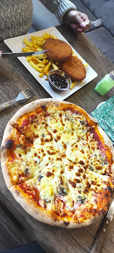 Pizza Tornádó és Amstel Söröző - Vendéglátás