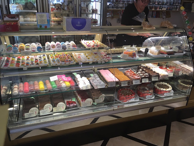 Kismandula Cukrászda