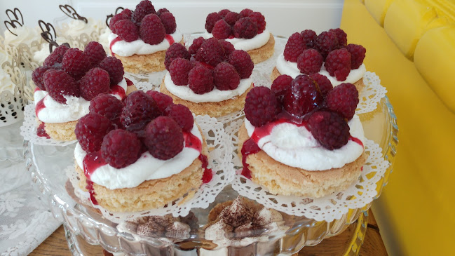 Le Til Kúria - Vendéglátás