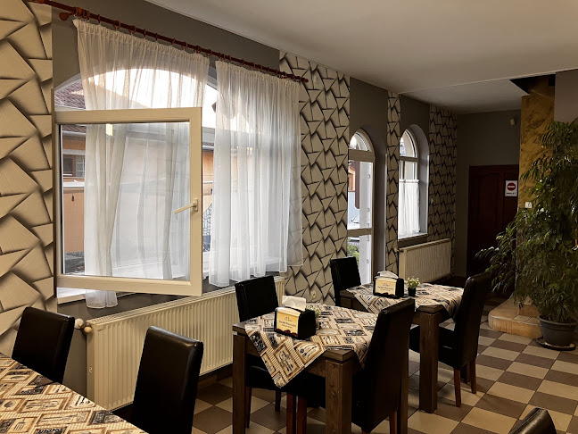 Családi Kajatanya - Ebes