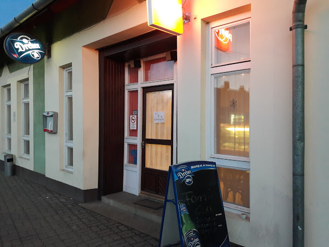 Pacsa, Szent István tér 1, 8761