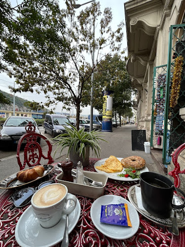 Comentarii opinii despre KAHWA Budapest