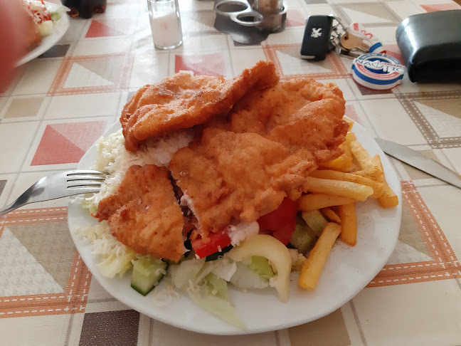 Opinii despre Foci Kisvendéglő în Vác - Vendéglátás