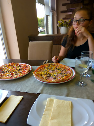 Comentarii opinii despre Scarpa Étterem és Pizzéria