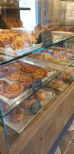 Opinii despre Chez Matild Kézműves Pékség în Budapest - Vendéglátás