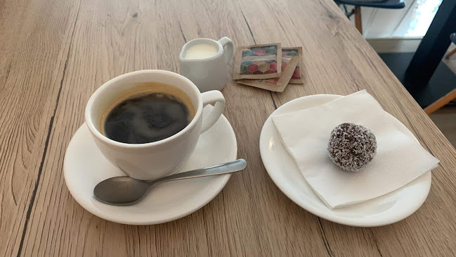 Opinii despre Pöttyös kávézó în Budapest - Vendéglátás