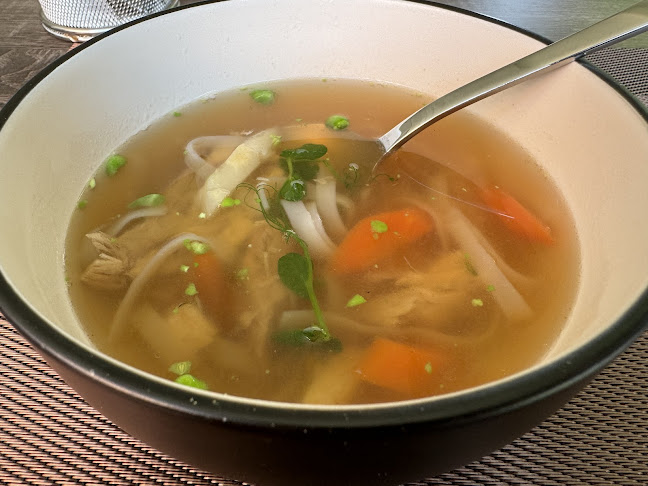 Opinii despre Liget Royal Restaurant în Hévíz - Vendéglátás