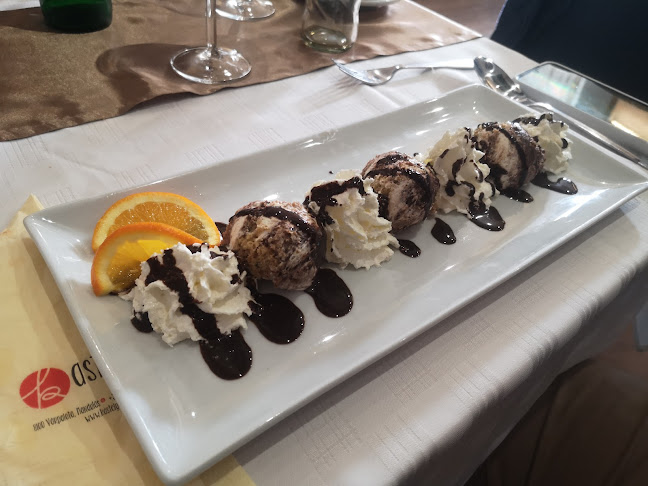 Kastélydomb Kávézó Étterem - Vendéglátás