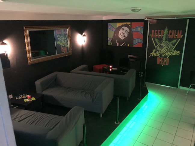 Opinii despre CBuDha Coffee Shop Szeged în Szeged - Vendéglátás