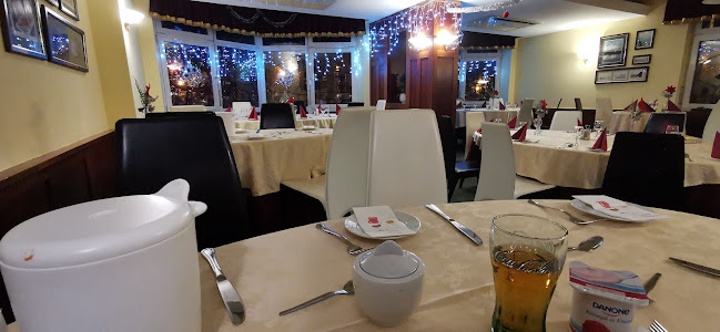 Opinii despre Hotel BorsodChem és IKON Bar & Restaurant în Kazincbarcika - Vendéglátás