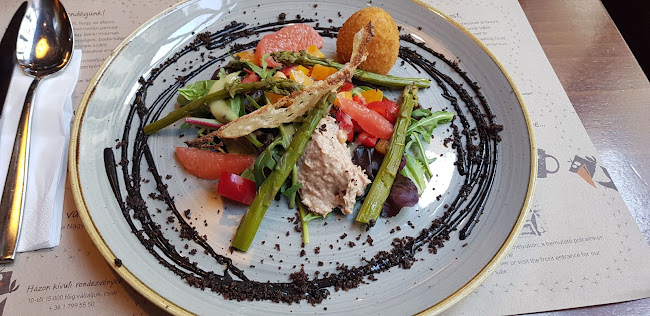 VakVarjú Étterem Pest