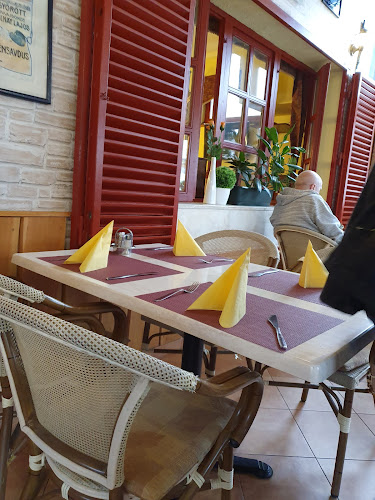 Opinii despre Négy Muskétás Étterem în Budapest - Vendéglátás