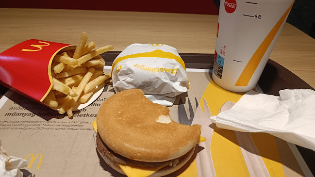Opinii despre McDonald's în Miskolc - Vendéglátás