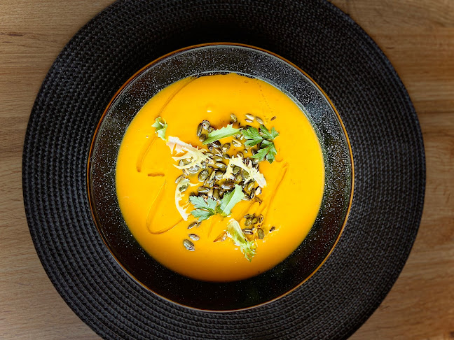 Comentarii opinii despre Montázs Étterem