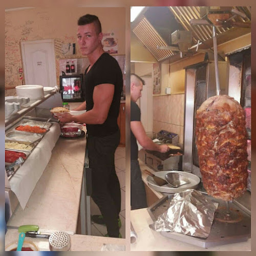Opinii despre Gyros Taverna în Gyöngyös - Vendéglátás