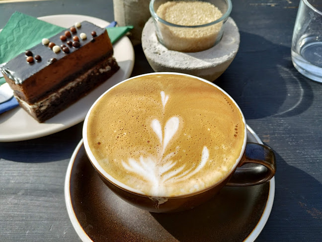 Helyben kávézó - Vendéglátás