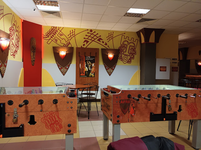 Opinii despre Kinizsi Africafe Klub în Budapest - Vendéglátás