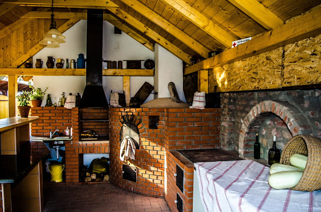 Opinii despre Kemencés Koccintó în Tarany - Vendéglátás