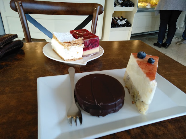 Anna Cukrászda - Kakasd