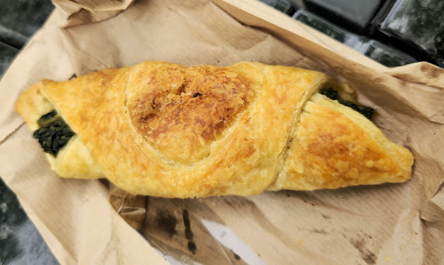 Opinii despre Petrus Péksége kovászos, kézmūves pékség în Budapest - Vendéglátás