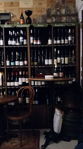 Opinii despre Pampetrics Borbár és Borszaküzlet în Keszthely - Vendéglátás