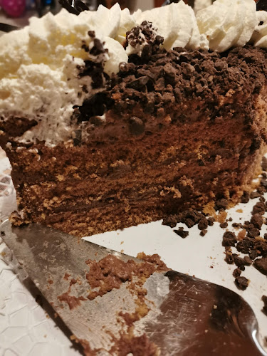 Pingvin Cukrászda - Vác