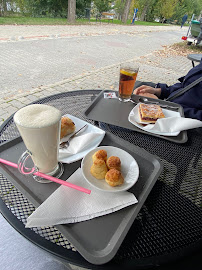 Opinii despre Maboni kávézó és fagyizó în Dunakeszi - Vendéglátás