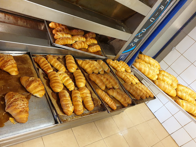 Likaj Albán Pékség - Vendéglátás