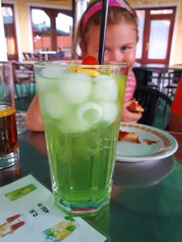 Comentarii opinii despre Hotel Pellikán Gösser Söröző,Pizzéria