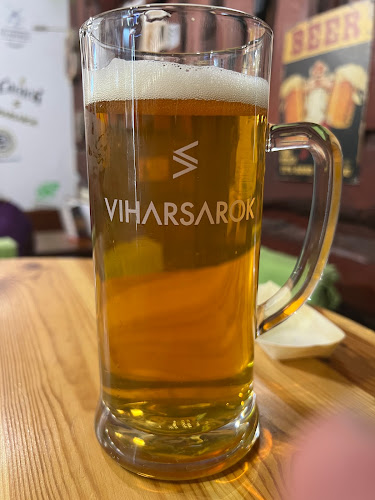 Comentarii opinii despre Foltos Farkas a Sörfőzdék Sörözője