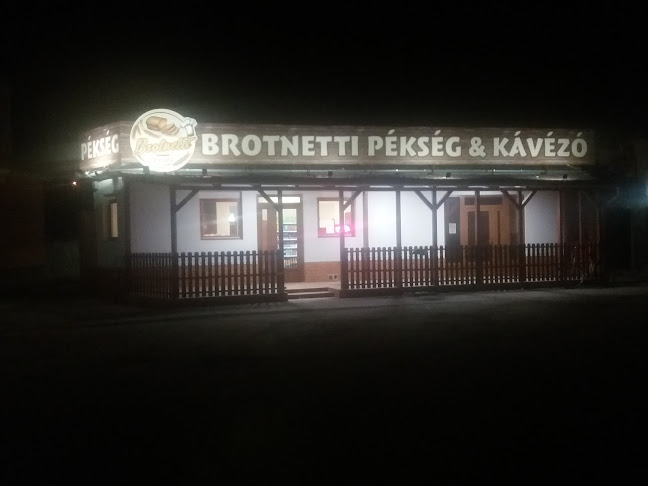 Ács, Gyár u. 7, 2941