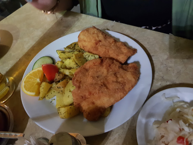 Comentarii opinii despre Matróz Dunaparti Kisvendéglő