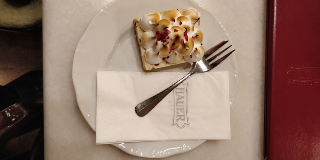 Hauer cukrászda és kávéház - Vendéglátás