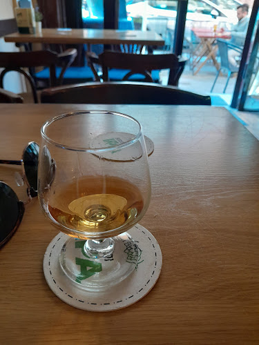 Comentarii opinii despre Café Mézes söröző