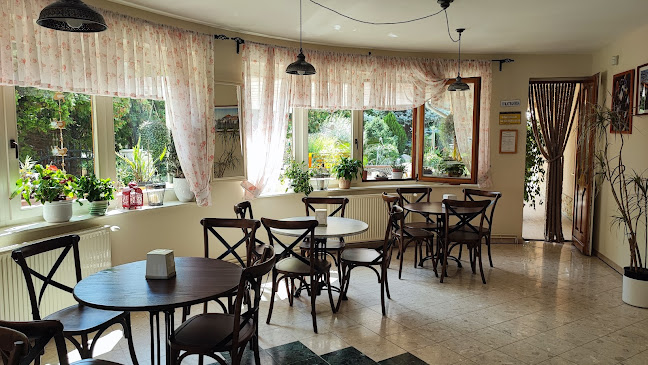 Comentarii opinii despre Anna Cukrászda