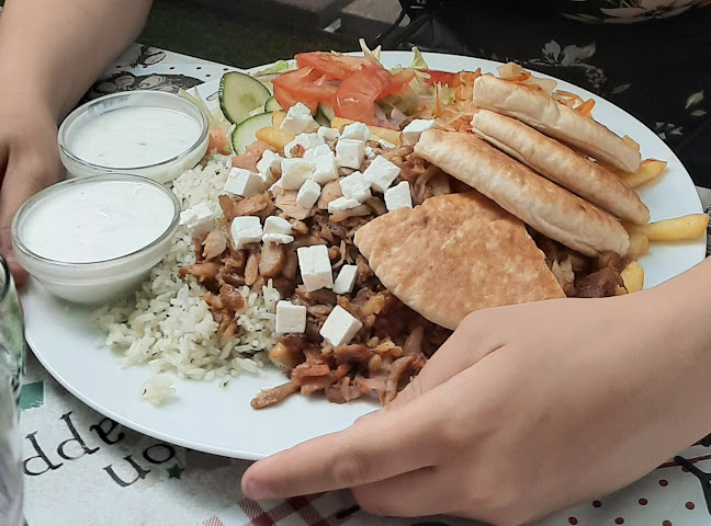 Opinii despre Pizza & Gyros Étterem és Rendezvényterem în Tata - Vendéglátás