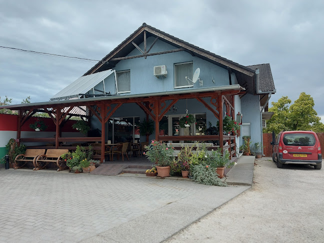 Comentarii opinii despre Aréna cukrászda