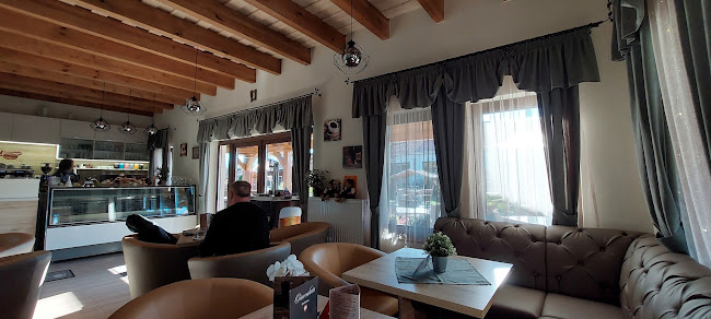 Comentarii opinii despre Lévai Garden - Caffe& Eis, Faházak, udvari kellékek