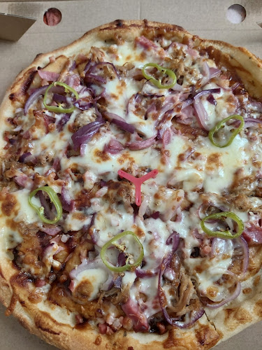 Comentarii opinii despre 50’s Pizzéria és Ételbár