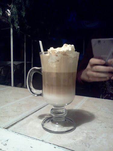 Almáskert Söröző - Vendéglátás