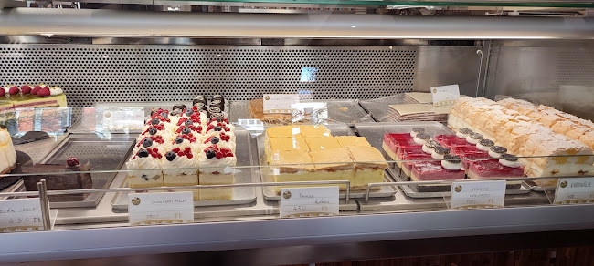 Kis Édes Cukrászda és Kávéház