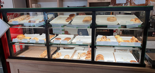 Comentarii opinii despre Gluténmentes Pékség