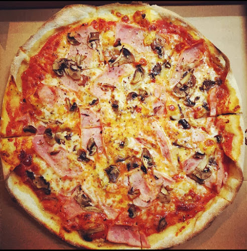 La Via Pub és Pizzéria