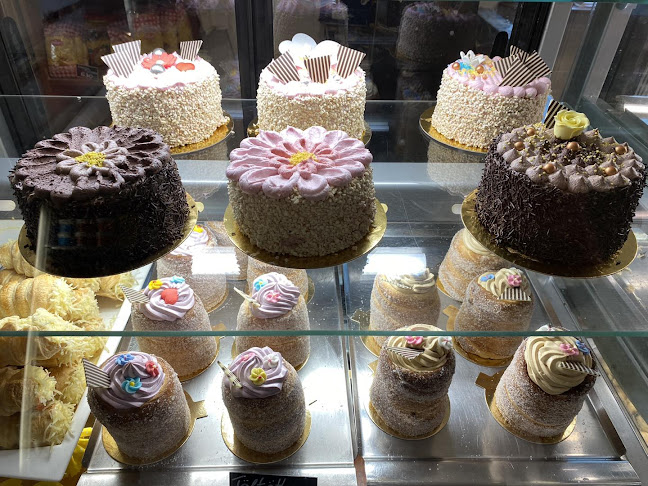 PILLE Pékség, Fagyizó és Cukrászat - Tápióbicske