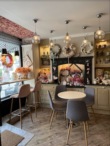 Opinii despre Spejz Bistro Shop Caffe în Budaörs - Vendéglátás