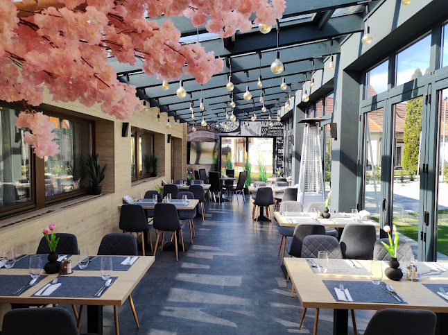 Comentarii opinii despre Jam Restaurant & Cafe